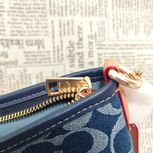 🥳🥳Coach Laurel Shoulder Bag Denim - Picture 3 of 11